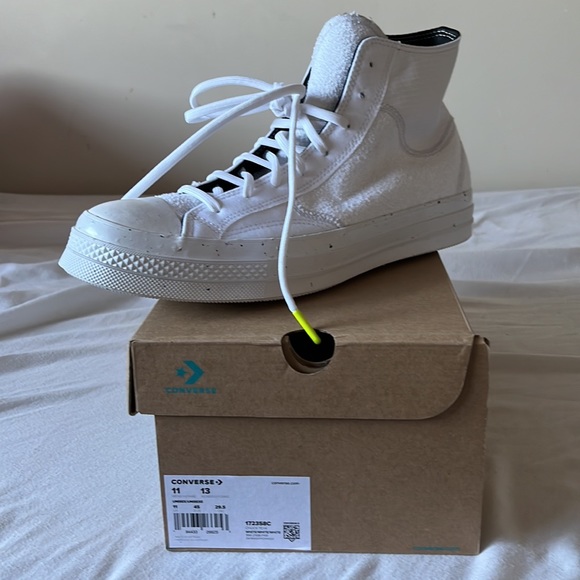 Converse Chuck Taylor Hi-Cut All White Size US 11 Men US 13 Women - Picture 2 of 8